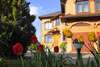 hotel_img